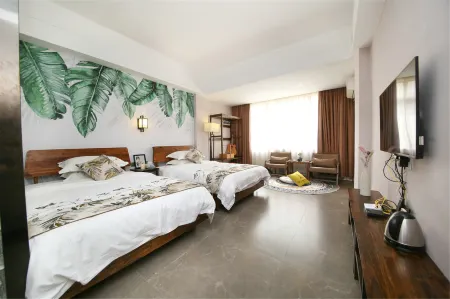 summer inn Отели рядом с достопримечательностью «Hailing Island Tianlu Shanhai Tourist Resort»