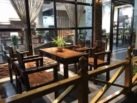 Dongxing Jinghui Hotel
