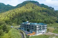 Xianju Shiyingjie Camping Parent-child Hotel