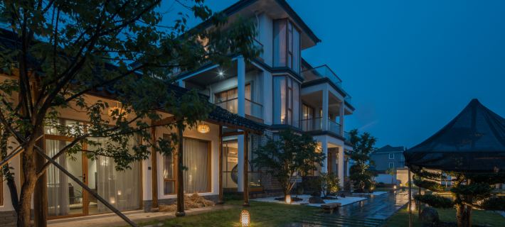 Floral Hotel · Xinghui B&B Haiyan otelleri