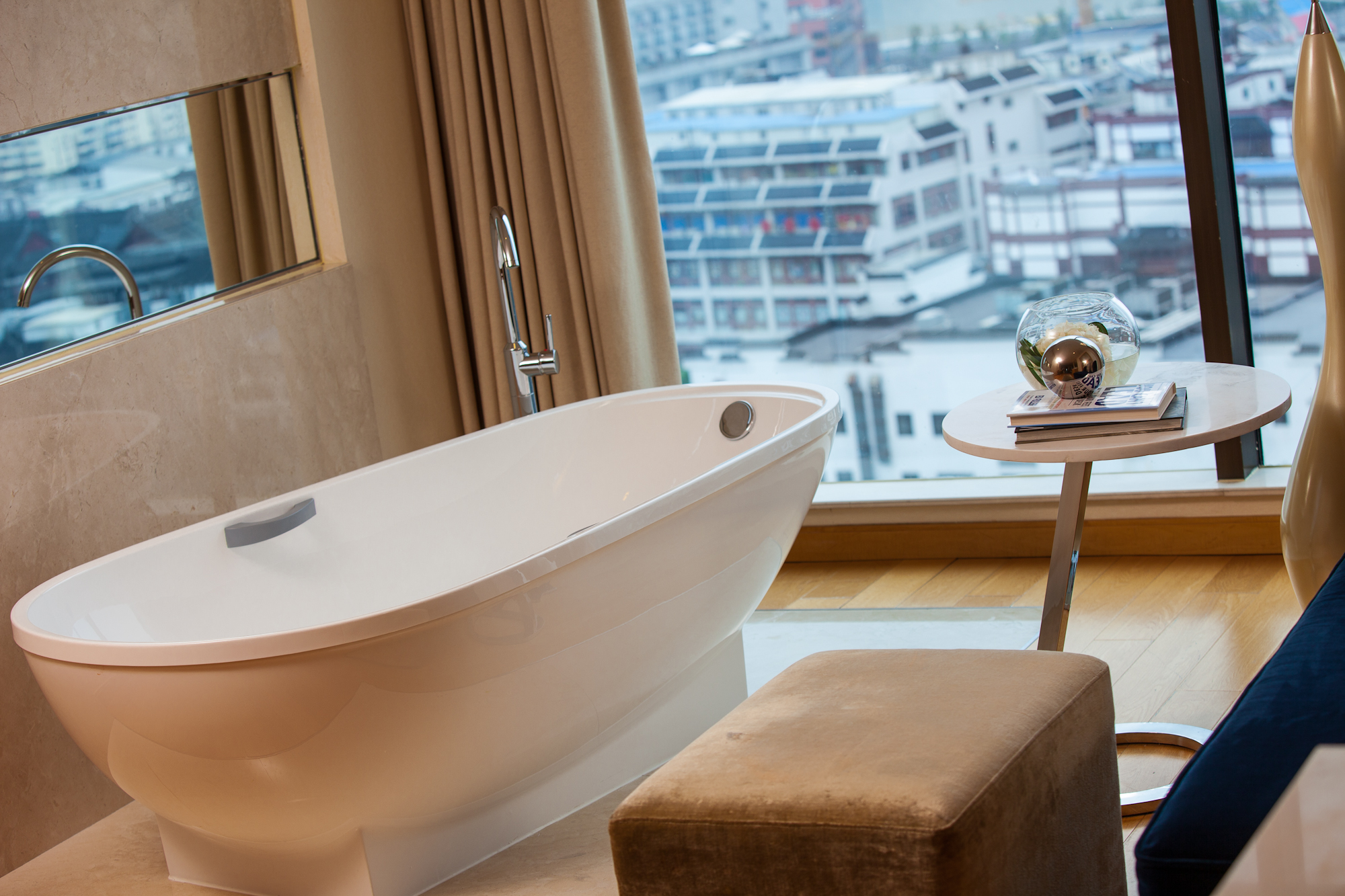 Renaissance Shanghai Yu Garden Hotel on the Bund Over view