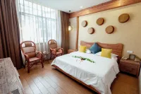 Tao Ran Hotel (Mount Wuyi Ziyang Ancient Town North Street)