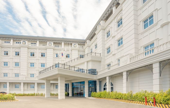 The Monarch Hotel