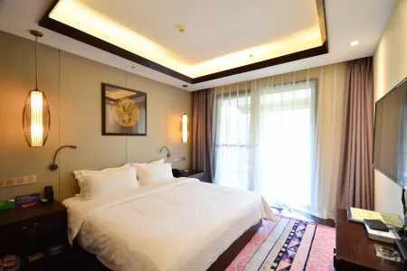 Hetang Yuechun Hotel