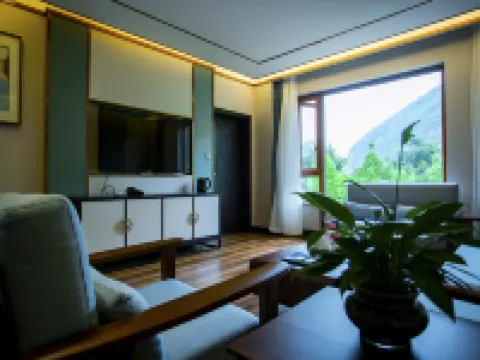 Fengjia No.1 Courtyard B&B (Luquan Fengjia Ancient Town Branch) Hotels in Luquan