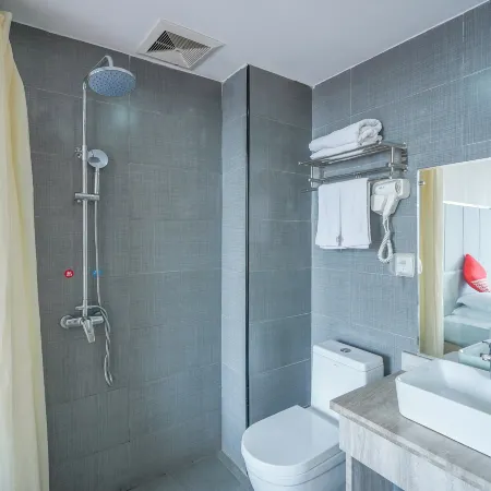 Menghui Dongjiang Haina Hotel