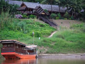 Mekong Cruises - the Luang Say Lodge & Cruises - Luang Prabang to Huay Xai