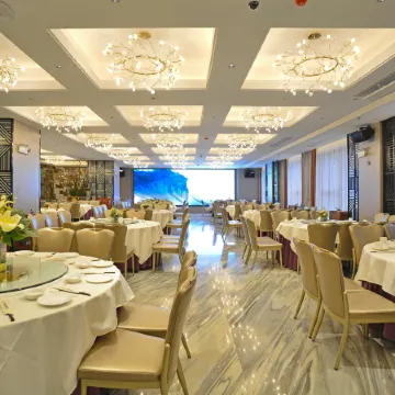 Campanile (shenzhen Longcheng Square Subway Station Hotel ) Отели рядом с достопримечательностью «Biadi Share Co. ООО.»