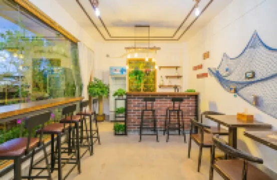 Baishi Chanju Inn