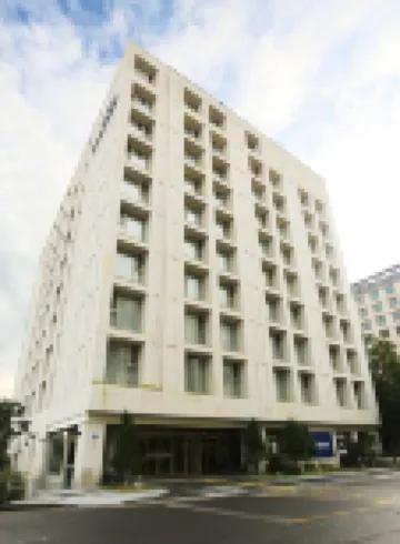 Sweet May Seogwipo Hotel セリ・ワールド周辺のホテル