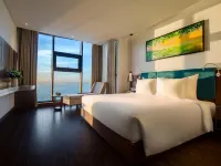 Maximilan Danang Beach Hotel Hotels in Da Nang