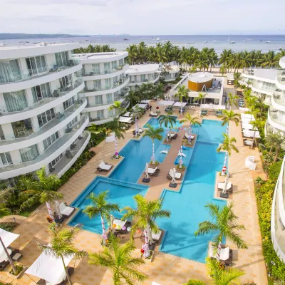 Aqua Boracay Отели рядом с достопримечательностью «Пляж Tulubhan»