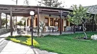 Matala Dimitris Resort فنادق في ماتالا