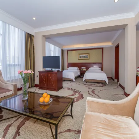 Vienna International Hotel(Xiangyang's Wanda Plaza train station)