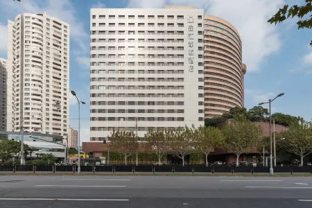 Jinjiang Metropolo Hua Ting Guest House Отели рядом с достопримечательностью «Longhua Temple»