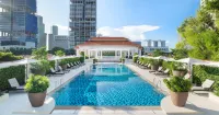 Raffles Singapore - Luxury