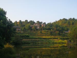 雲和牛塢嶺山莊