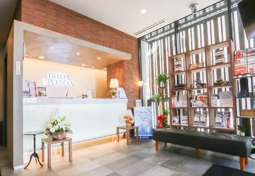 1. 호텔 라이브맥스..