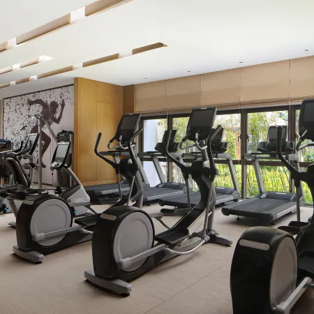 Sheraton Yunfu Xinxing Hotel
