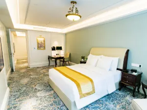 AUWI Hotel