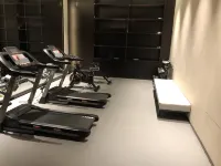 Mid-Level Hotel - Gym