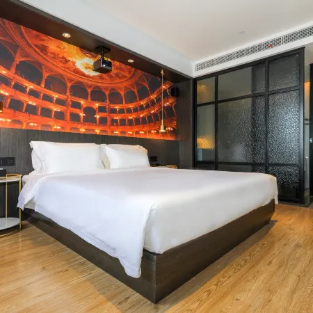 Jupian Movie Hotel (Pingyang Aojiang Xinhenan Road)
