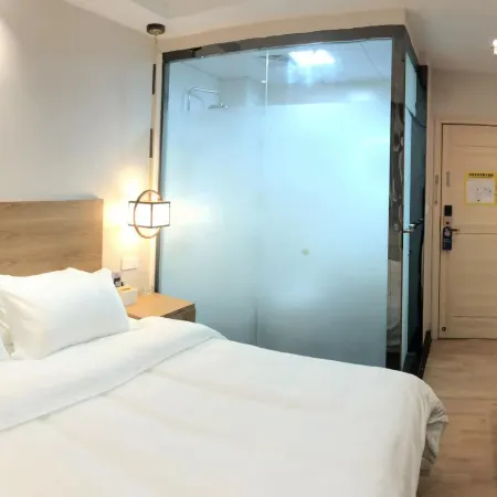 Yunqi Hotel