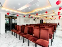 Mofeier  Red  Wine  Theme  Hotel