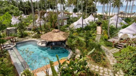 Nacpan Beach Glamping Managed by H Hospitality Group Отели рядом с достопримечательностью «Накпан Бич»