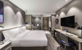 Orange Hotel  (Shanghai Hongqiao Railway Station Store)