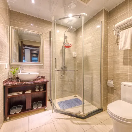 Ali Hotel (Yichang Jiefang Road Pedestrian Street CBD Shopping Center)