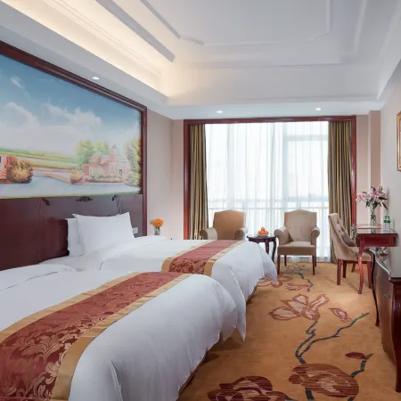 Vienna International Hotel (Shenzhen Cooperation Zone)