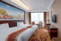 Vienna International Hotel (Shenzhen Cooperation Zone) Hotels near Houmen Railway Station