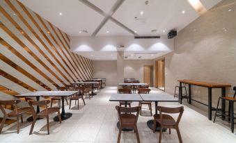 HanTing Hotel (Wuhan Qingshan Honggangcheng Subway Station)