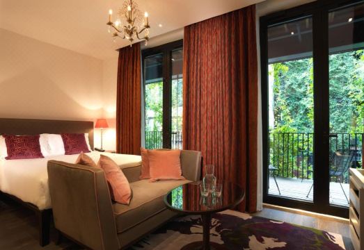 더 맨드레이크 호텔