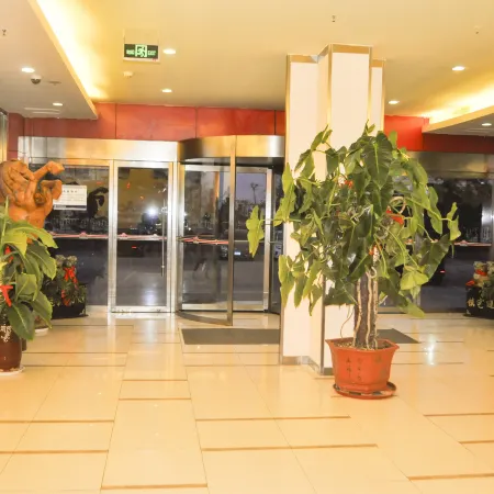 Pingdu Hongzhe Hotel (Pingdu Tianjin Road)