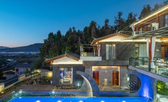 NARKA Hot Springs Resort Hotel