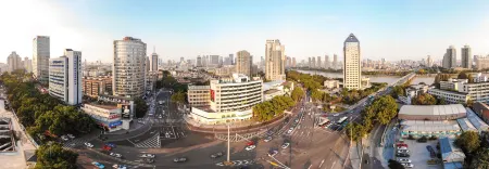 HanTing Premium Hotel (Ningbo Xingning Bridge West Subway Station)