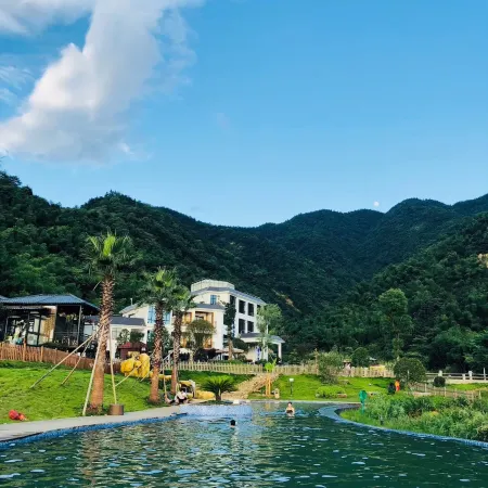 the Mountain the Water Yunxiju Guesthouse