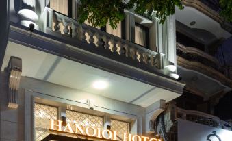 Minasi HanoiOi LakeSide Hotel