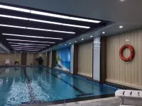 Green Inn Weifang - piscina