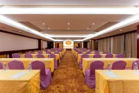 Vienna Hotel (Jingxi Zhongshan Park) - parking