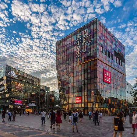 Yichao Service Apartment (Beijing Sanlitun Workers' Stadium)