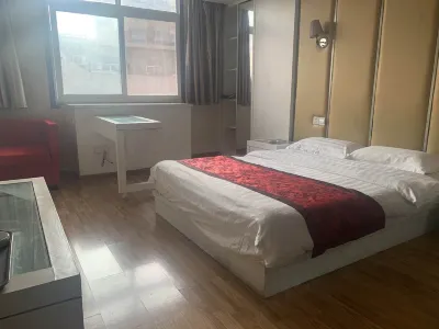 Luotian Xinbai Hotel Hotel in zona Blue City Peach Blossom Source