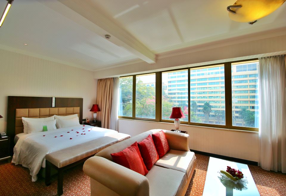 1. 동팡 호텔 광저..