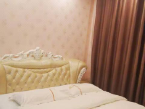 金阳盛世皇庭酒店 - 豪华大床间