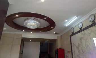 Luoding Huayuan Apartment