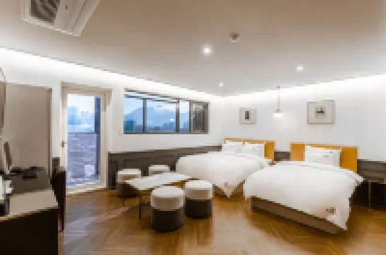 棕點沙上雷內塞飯店 Apple Outlet附近的飯店