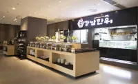 Easco Hotel - Desayuno
