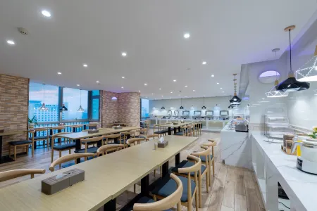 Wanpeng Hotel Отели рядом со станцией Zhanjiang West Railway Station